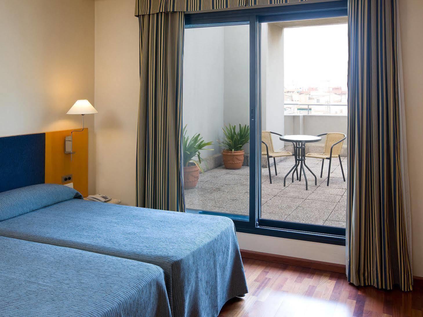 Hotel Villacarlos 3*