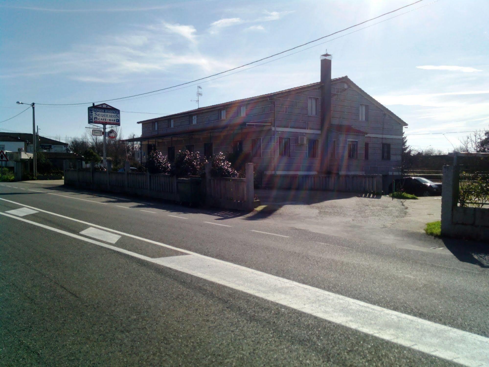 Sequeiros Guest house 2*