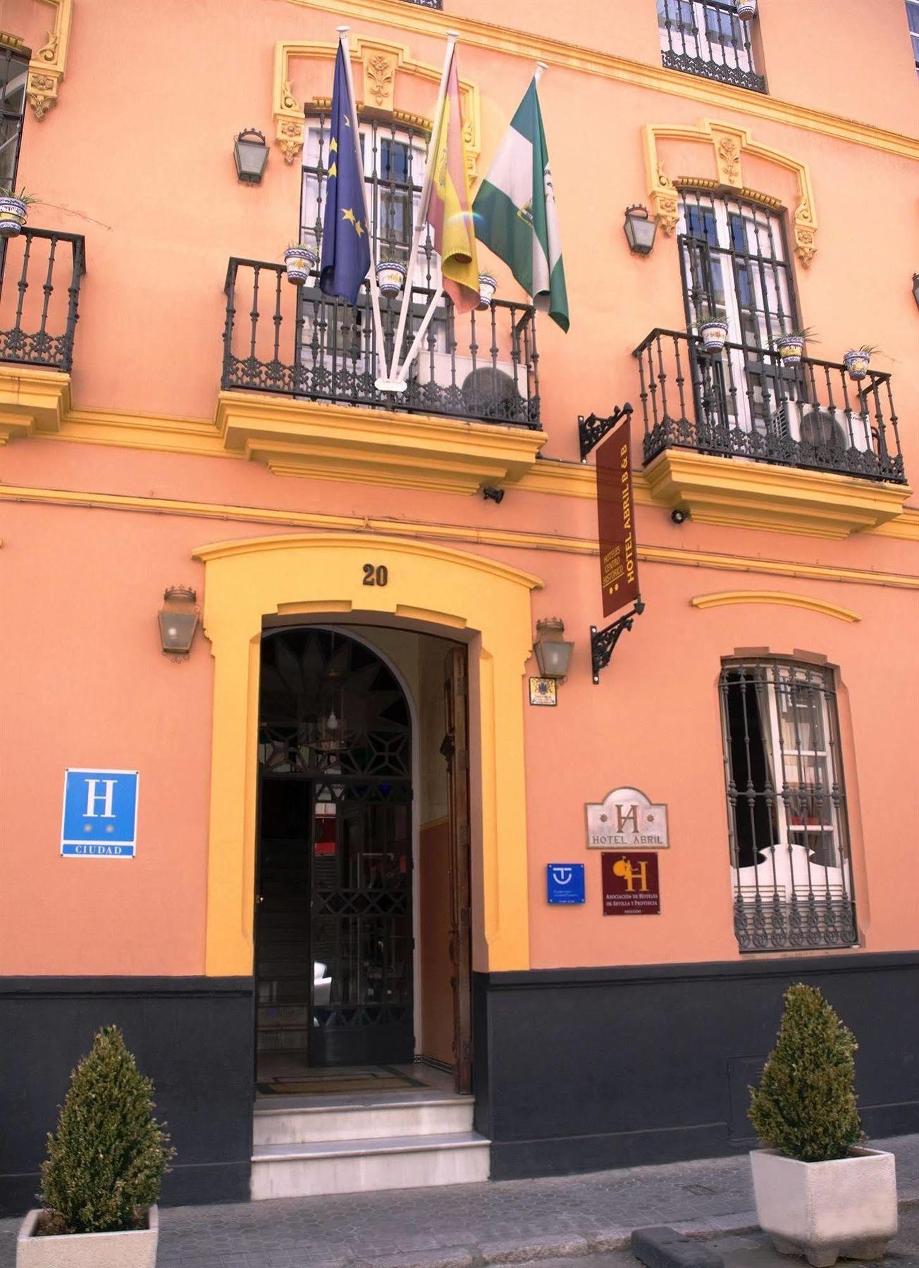 Bypillow Abril Sevilla