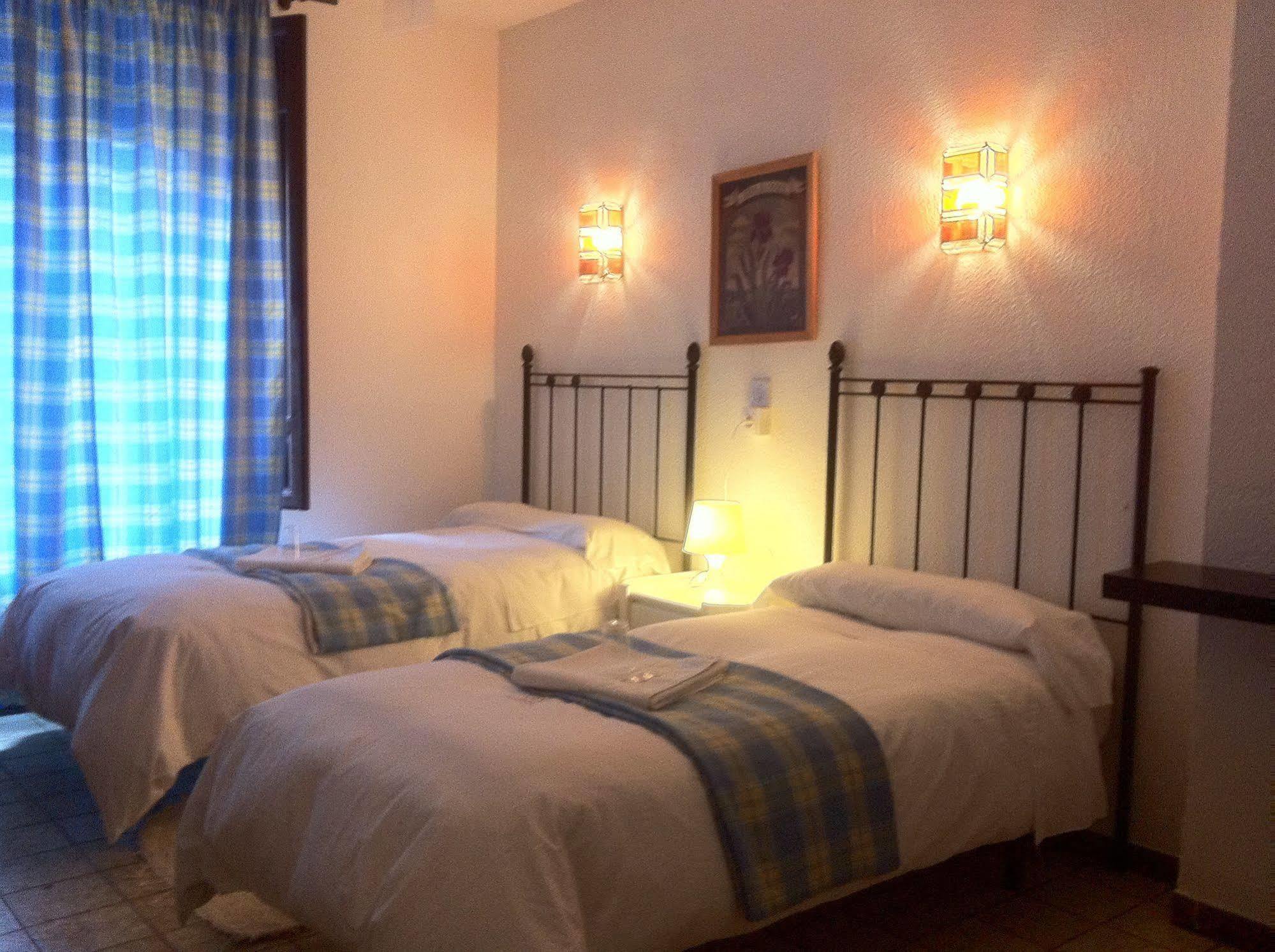 Atlantida Guest house Granada