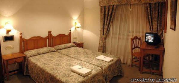 Santa Lucia Hotel 2*