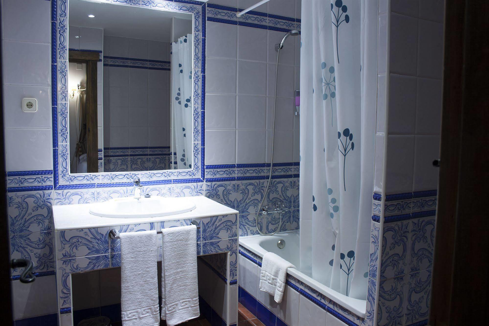 Palacio De Monjaraz Hotel Ávila