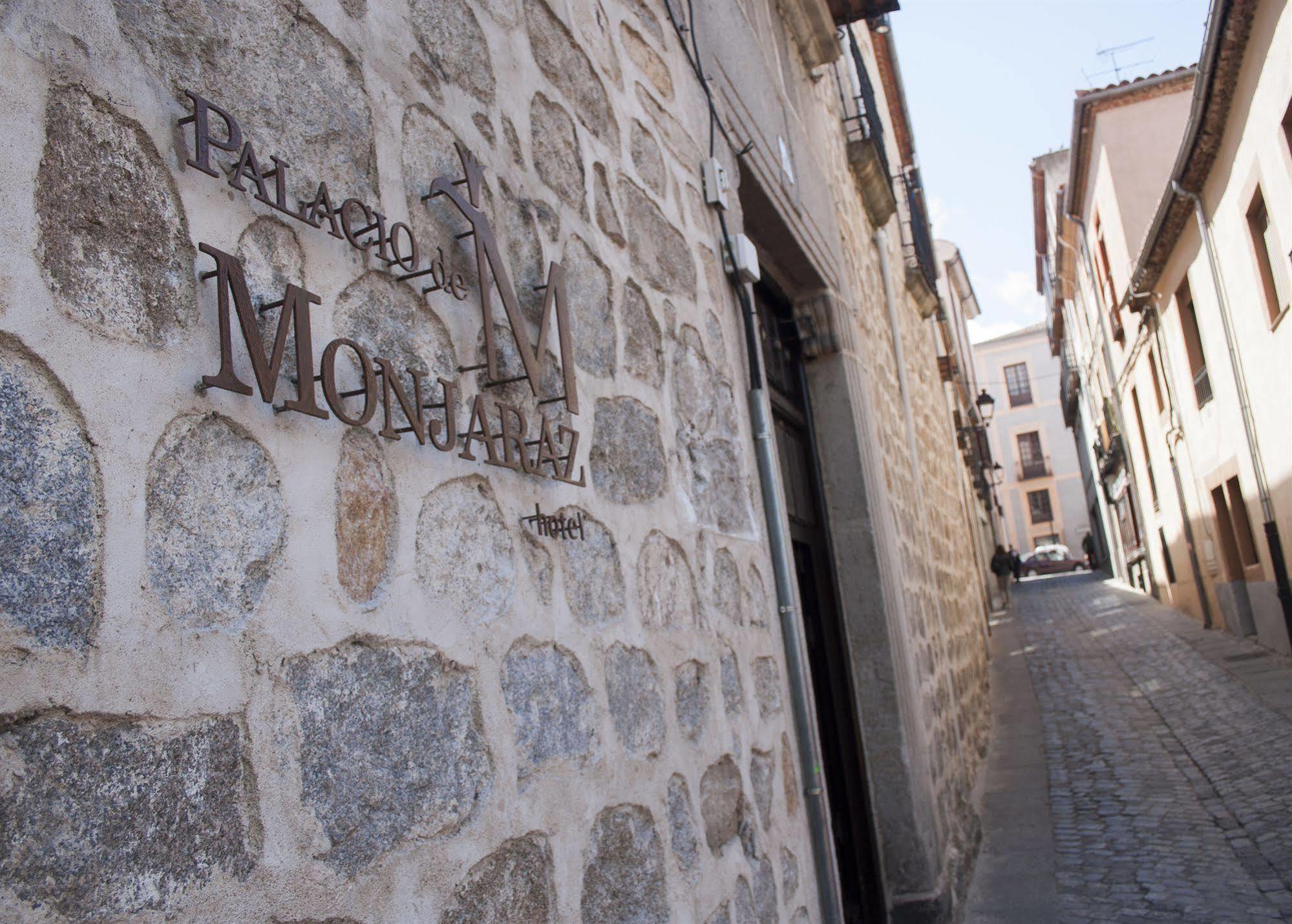 Hotel Palacio De Monjaraz 2*