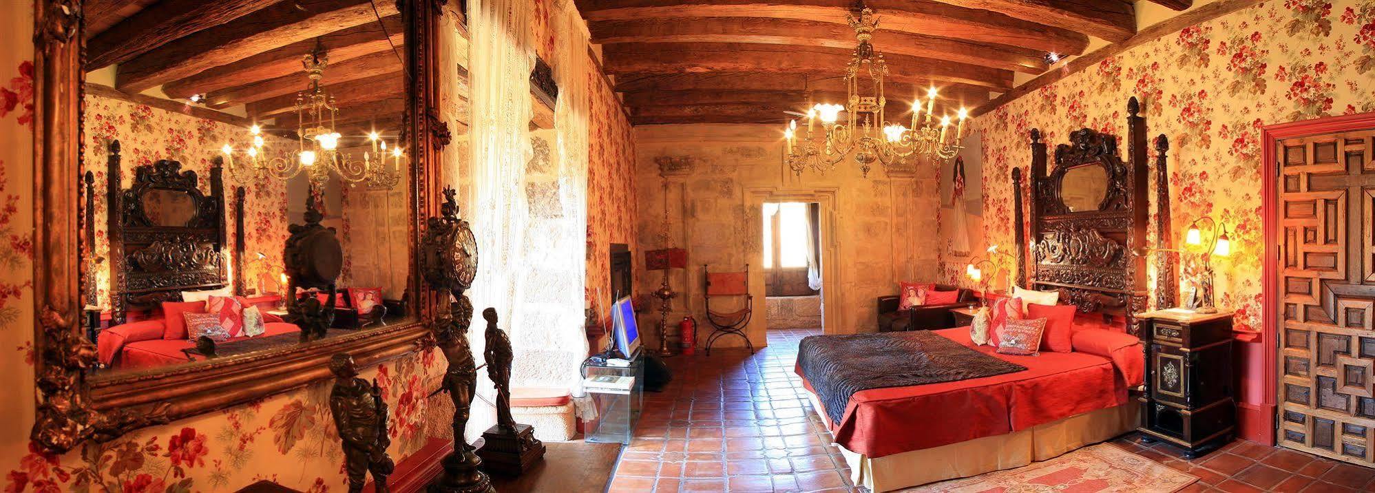 Rural Castillo De Hotel 5*