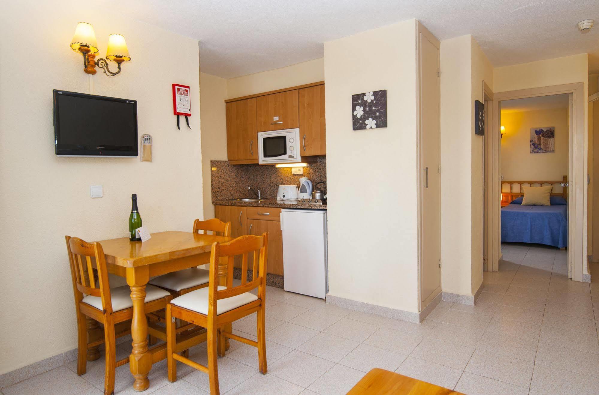 Casa Luis Aparthotel Santa Eularia des Riu