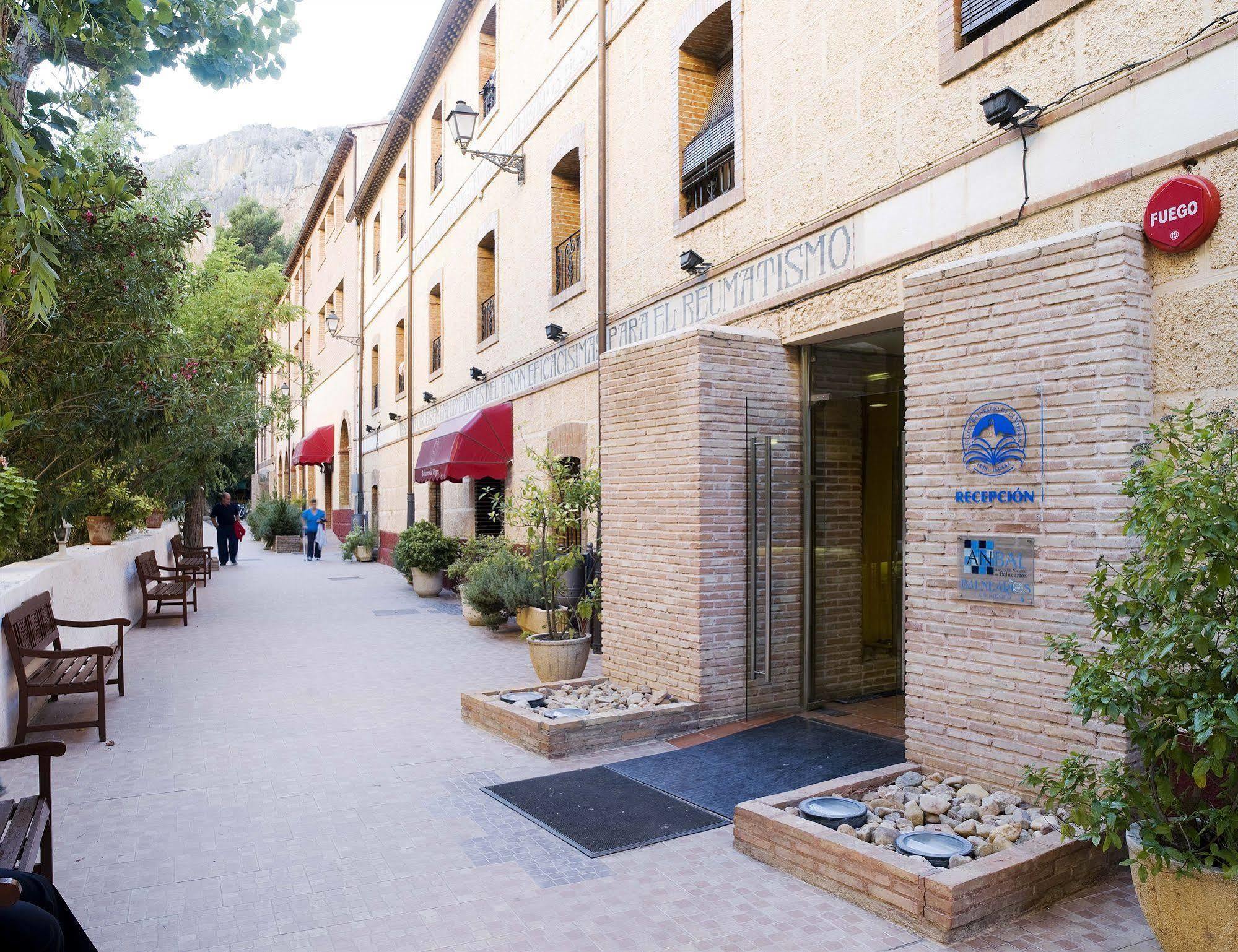 Hotel Balneario De La Virgen 3*