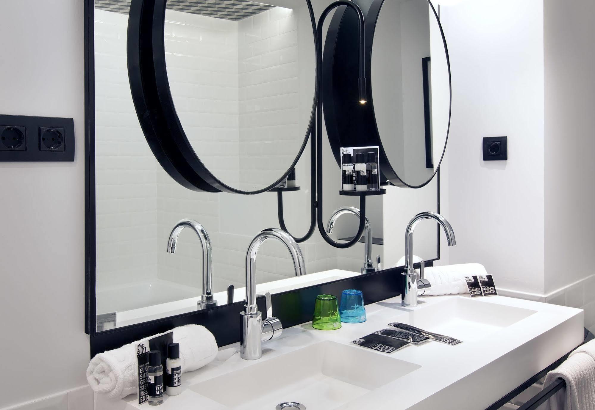 Hotel One Shot Palacio Reina Victoria 04 Valencia