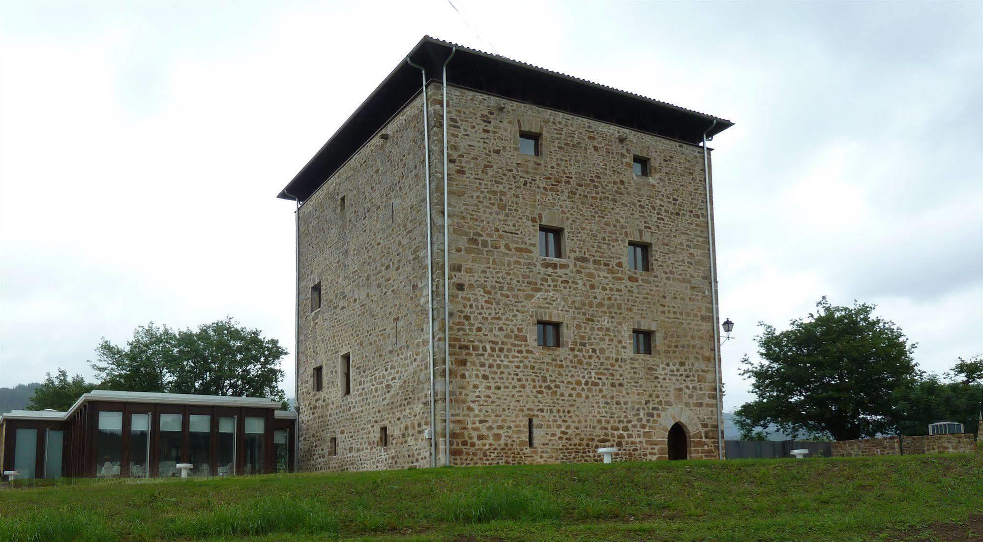 Hotel Torre Zumeltzegi