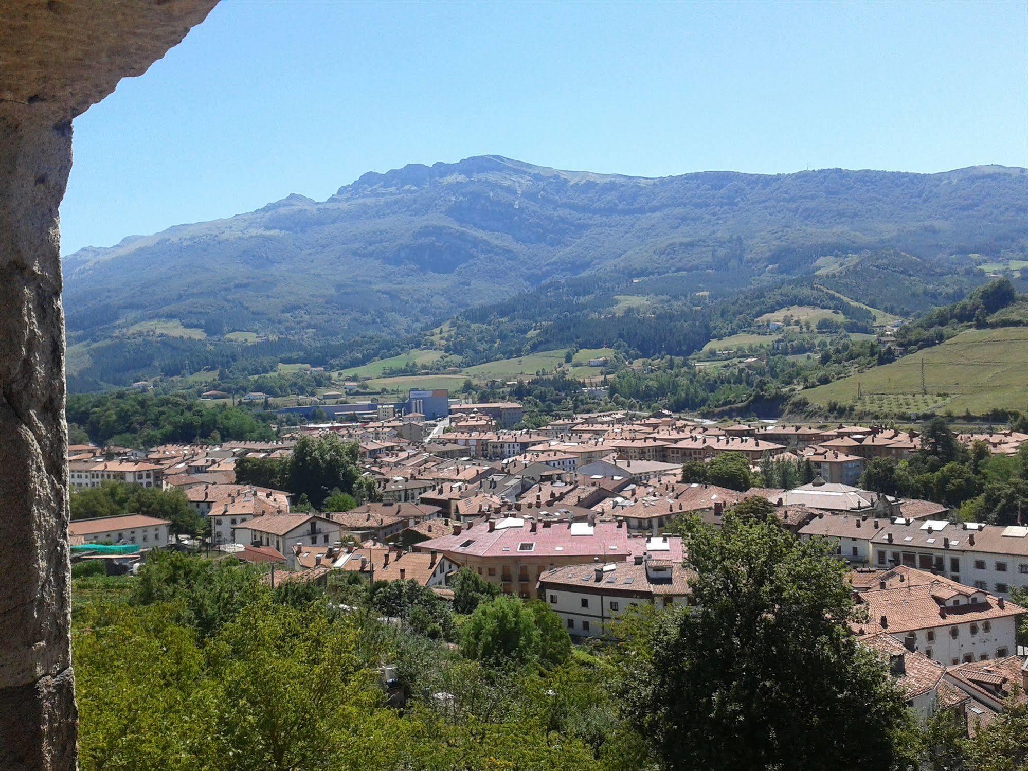 Torre Zumeltzegi 3*