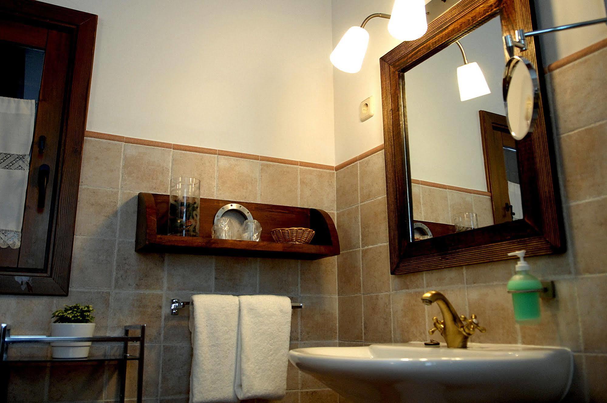 Cuatro Canos Hotel 3*