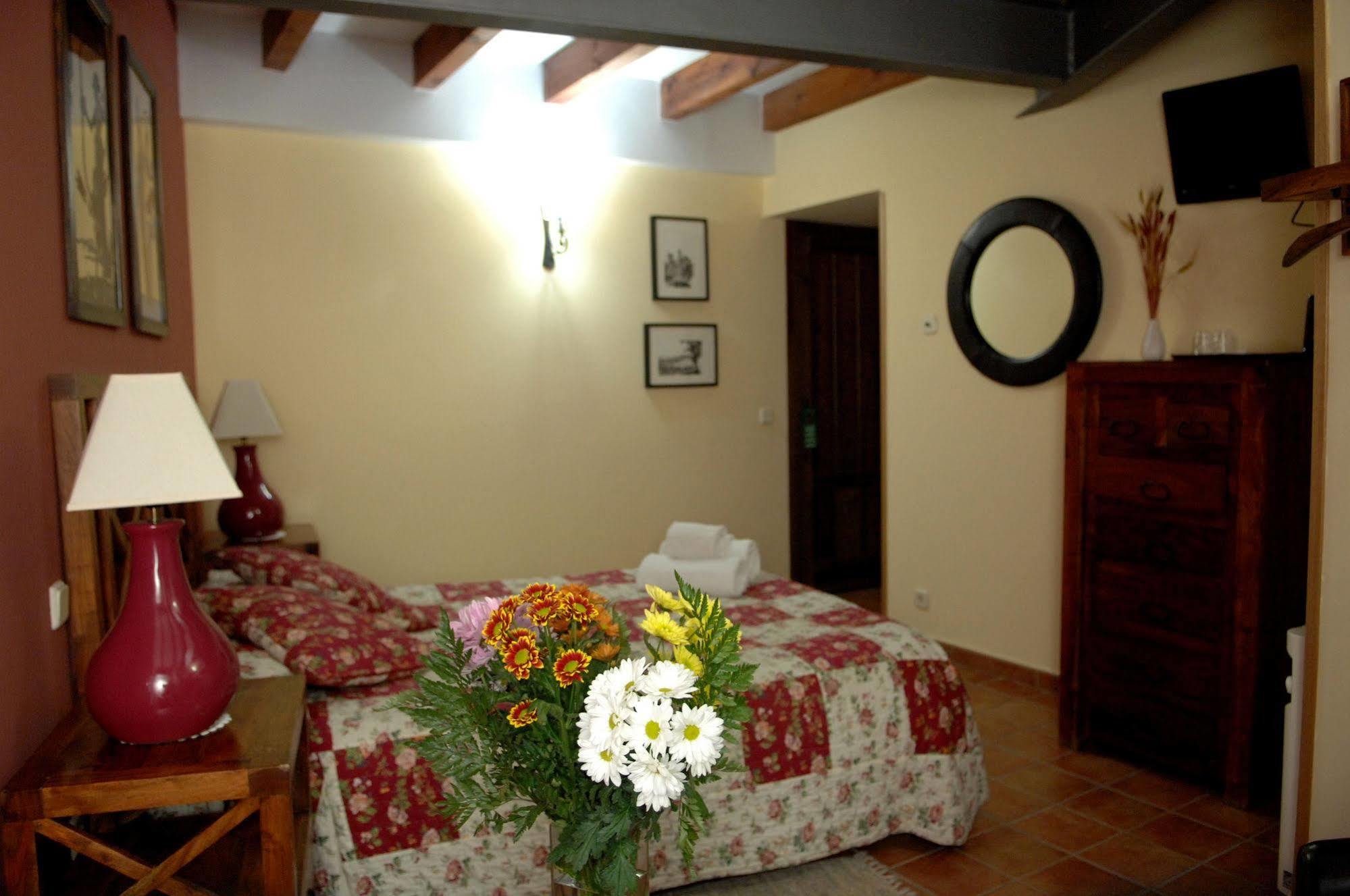 Hotel Cuatro Canos 3*