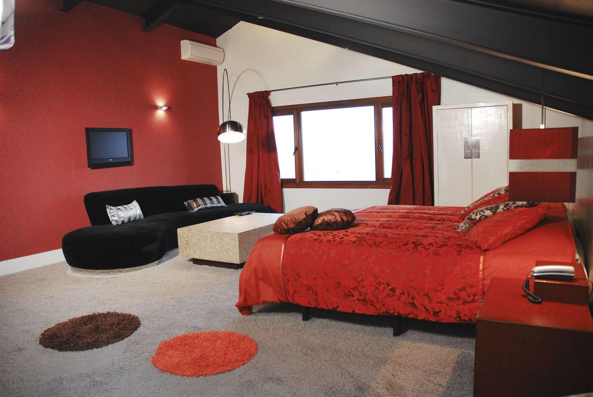 Hotel Cardamomo Sigüenza 3*