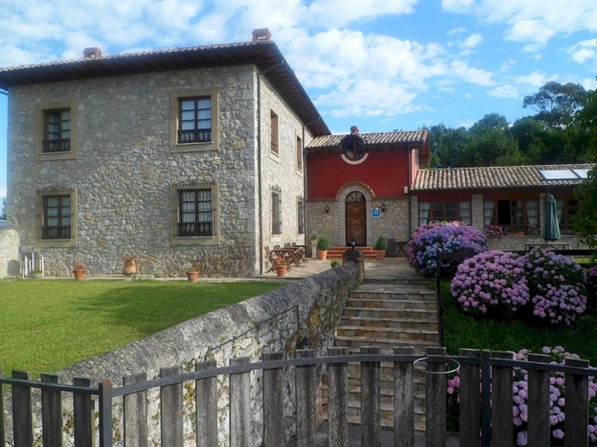 Hotel Rural Ovio 2*