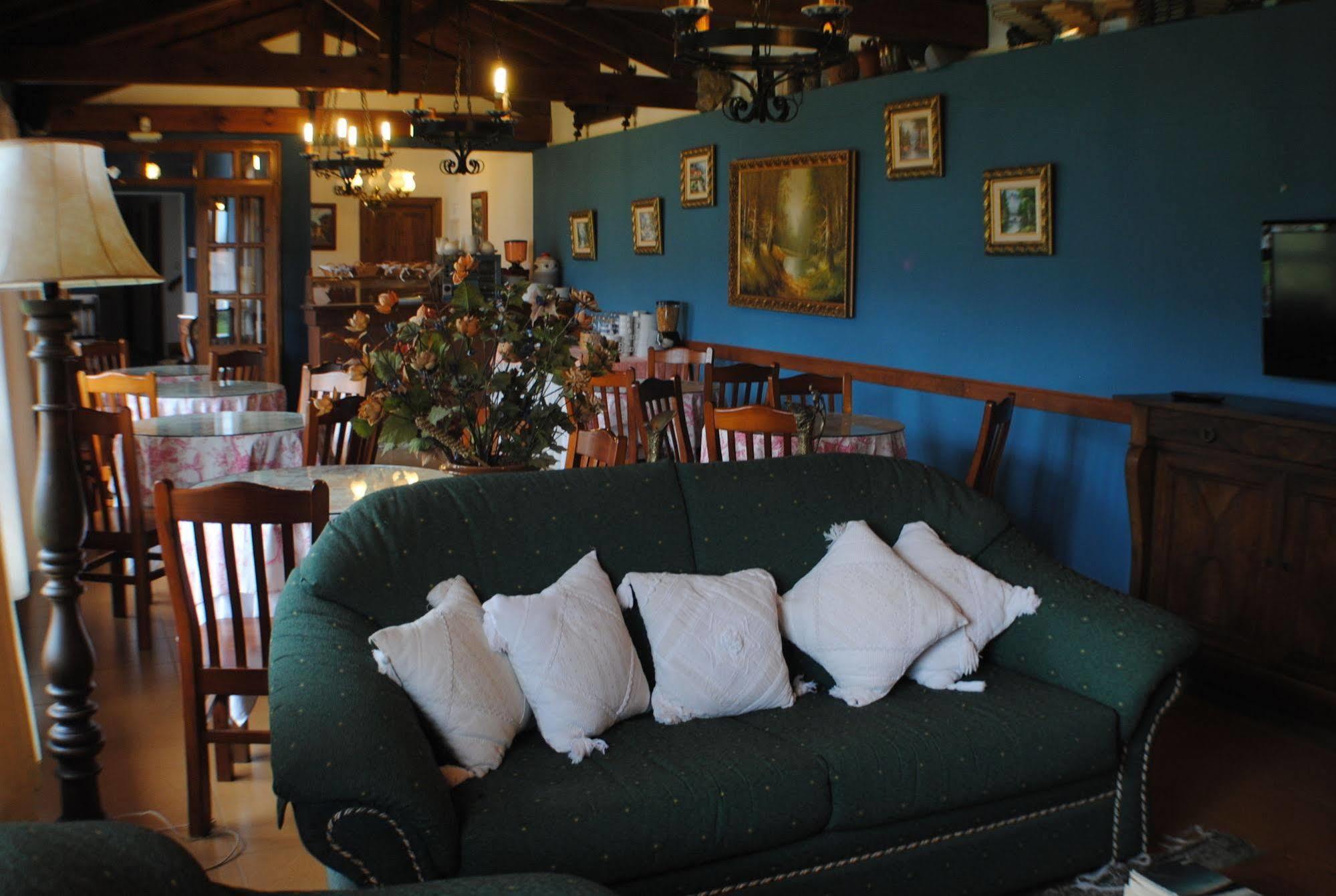 Rural Ovio Hotel 2*