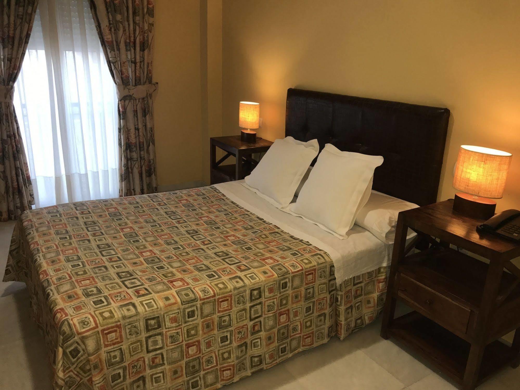 Hotel Lince *