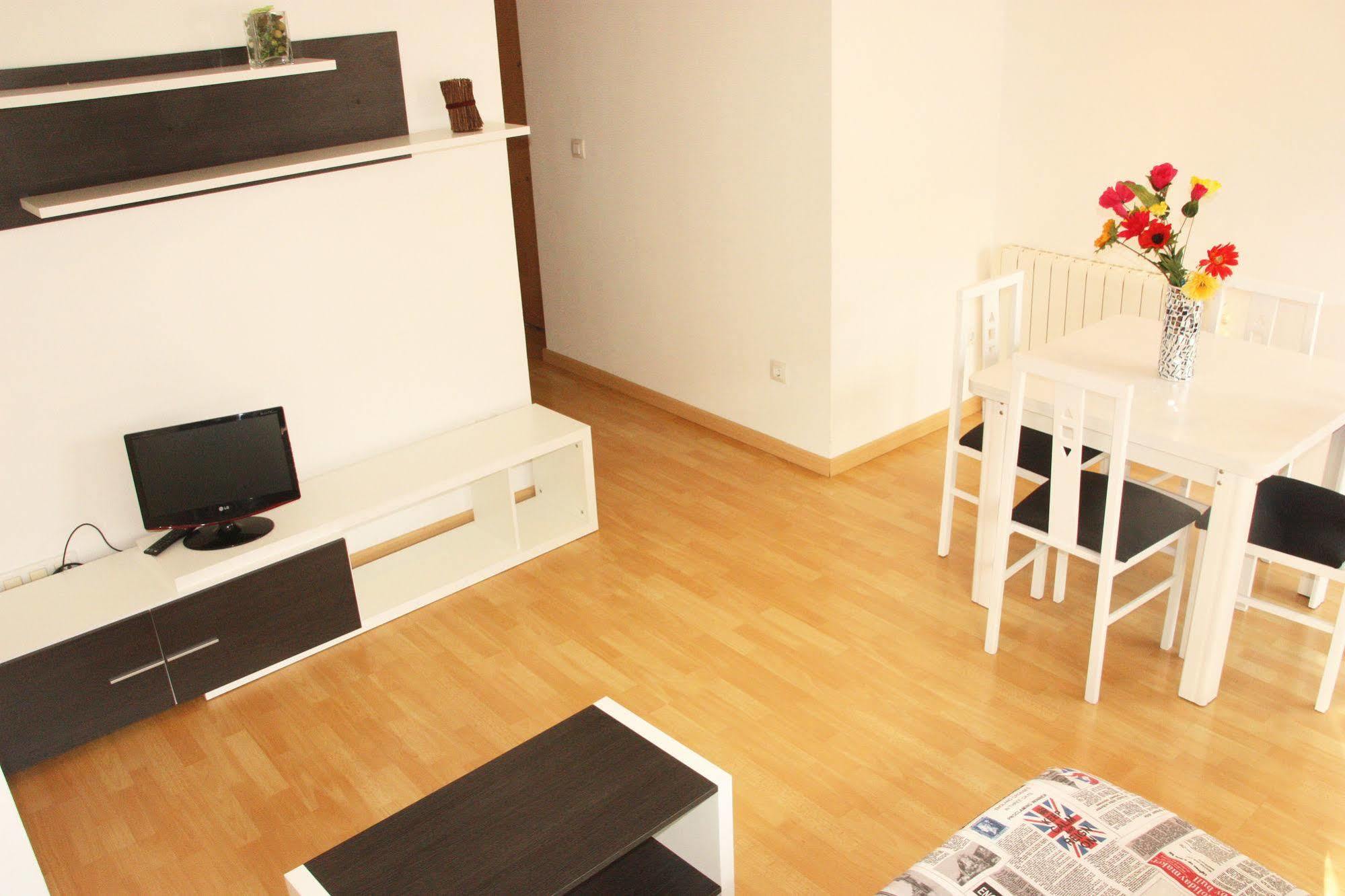 Apartamento Dos Torres Pilar - Balcones Con Vistas Al Pilar *