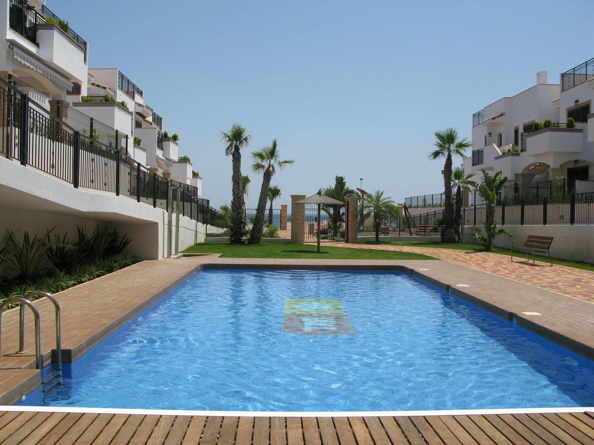 Azul Beach Mar Holidays Apartment *