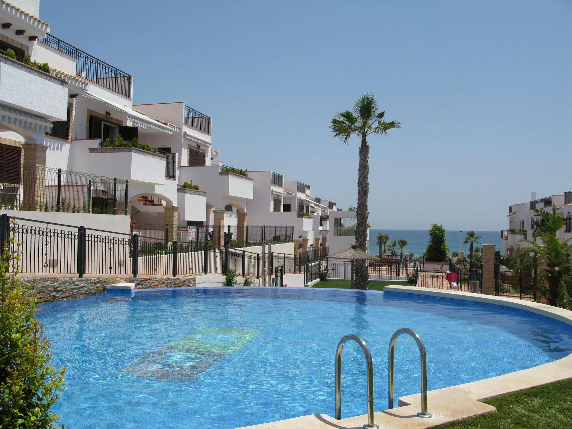 Azul Beach Mar Holidays Apartment *