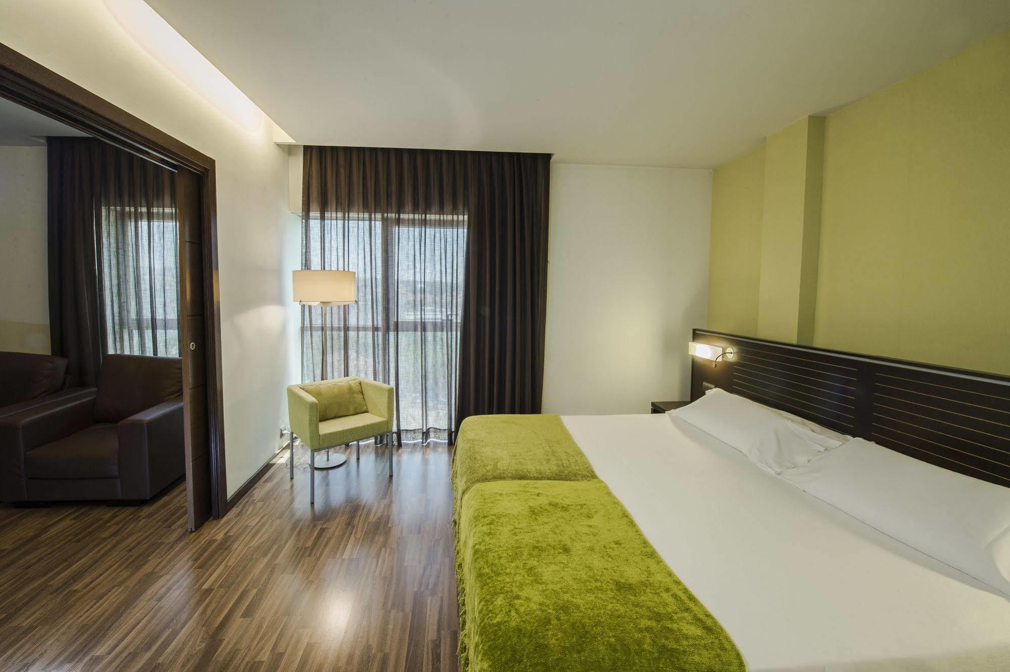 Hotel Globales Castillo De Ayud