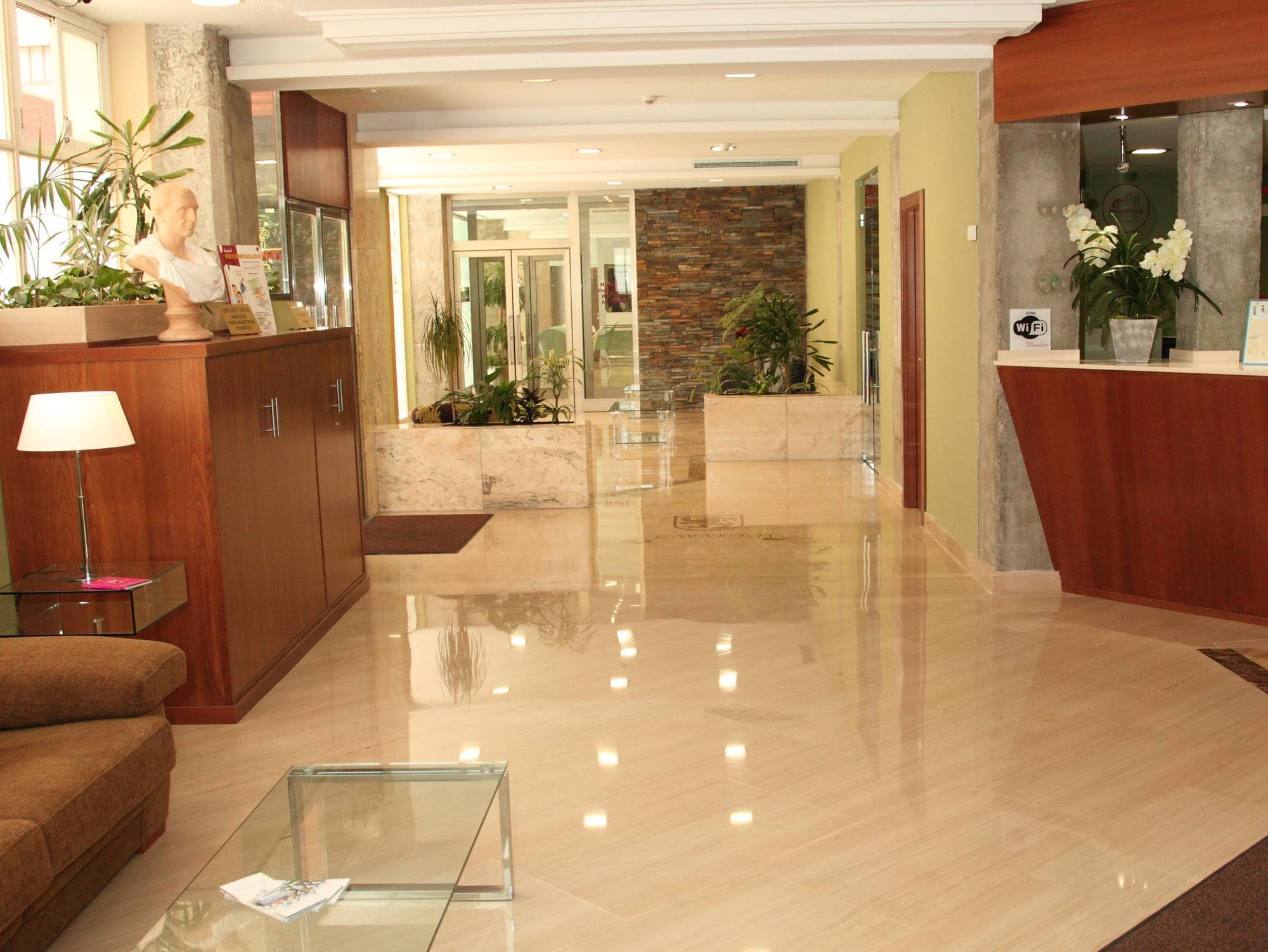 Hotel Cesaraugusta