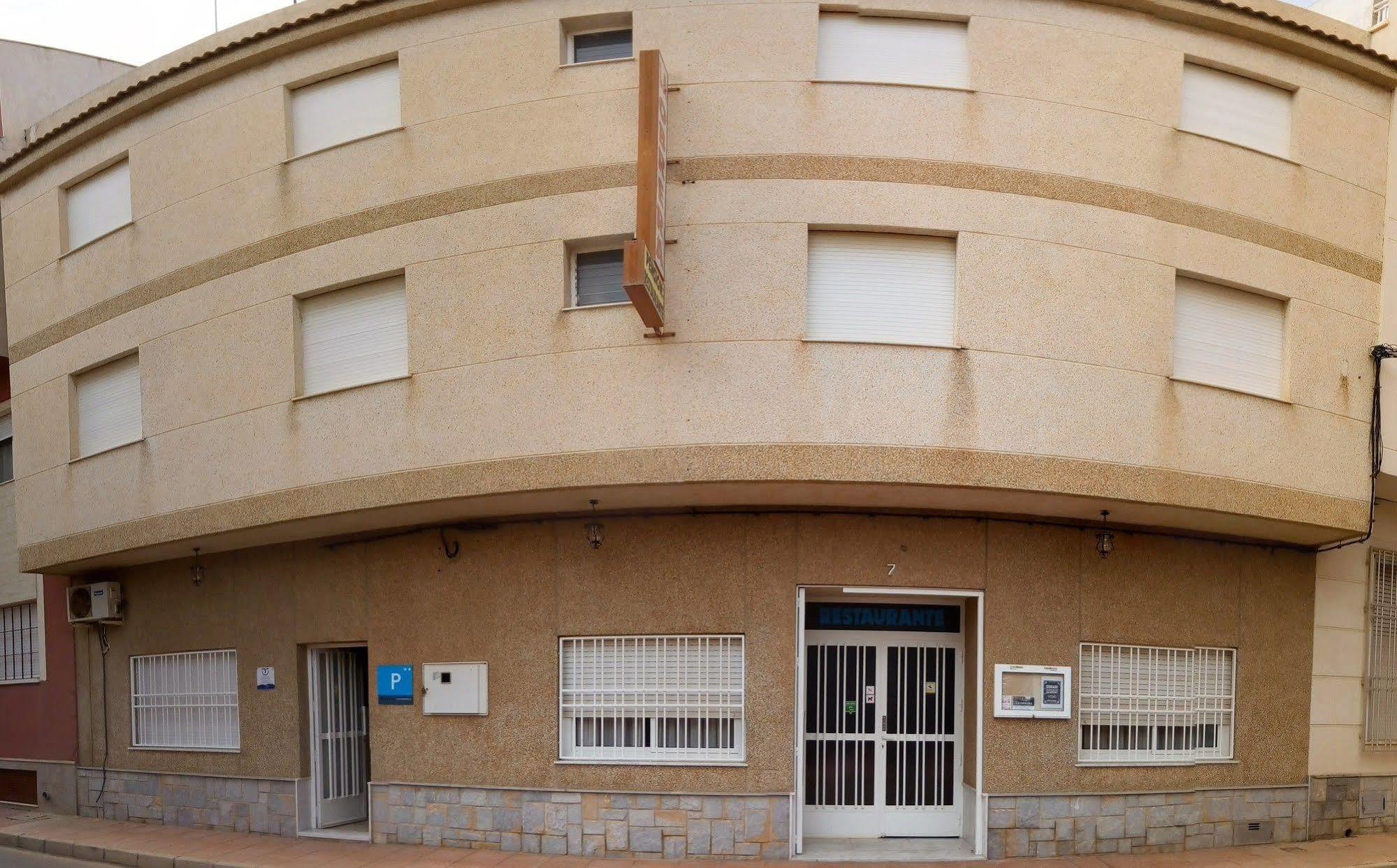 La Obrera 2*