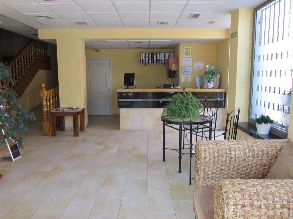Velilla Hotel 2*