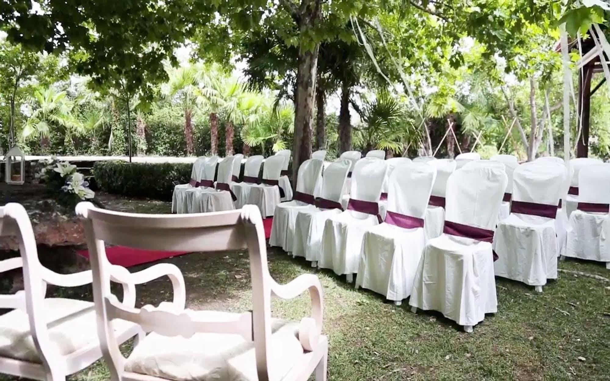 Aguas De Hotel Arbuniel