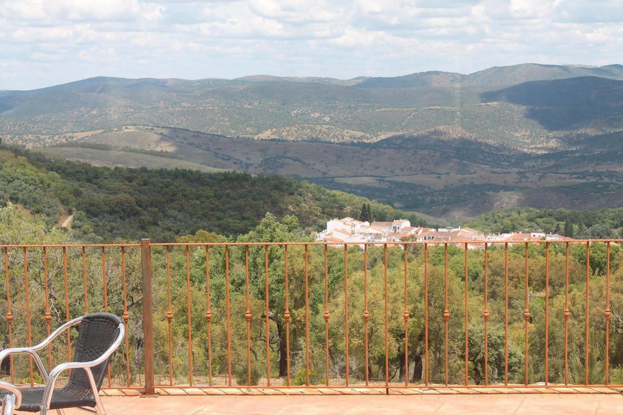 Country house Finca El Chaparral *