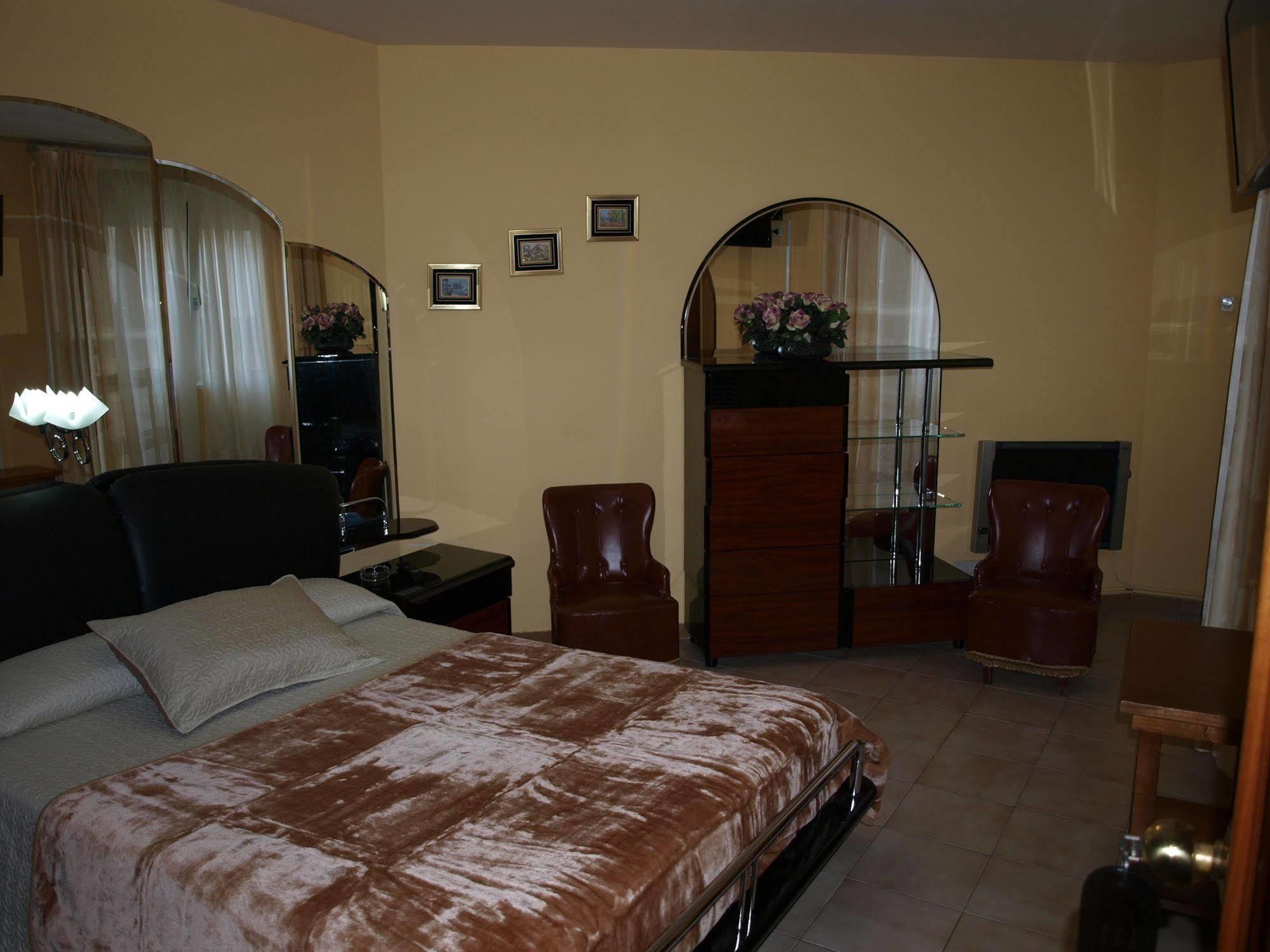 Francisco Javier Hotel