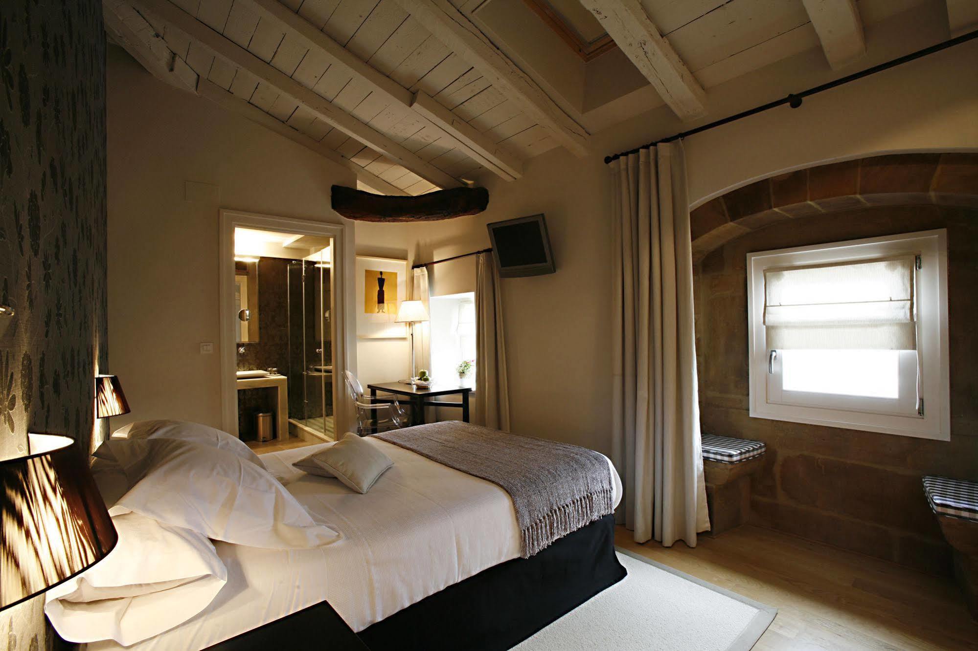 Palacio Muñatones Hotel *