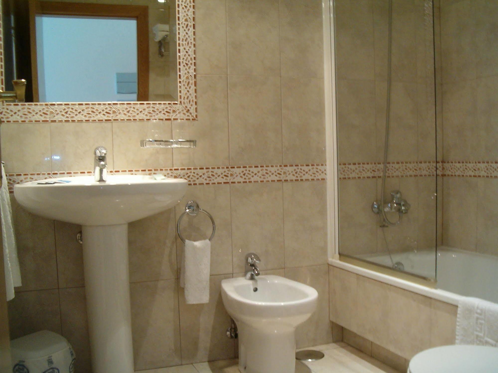 O Lagar Hotel 2*