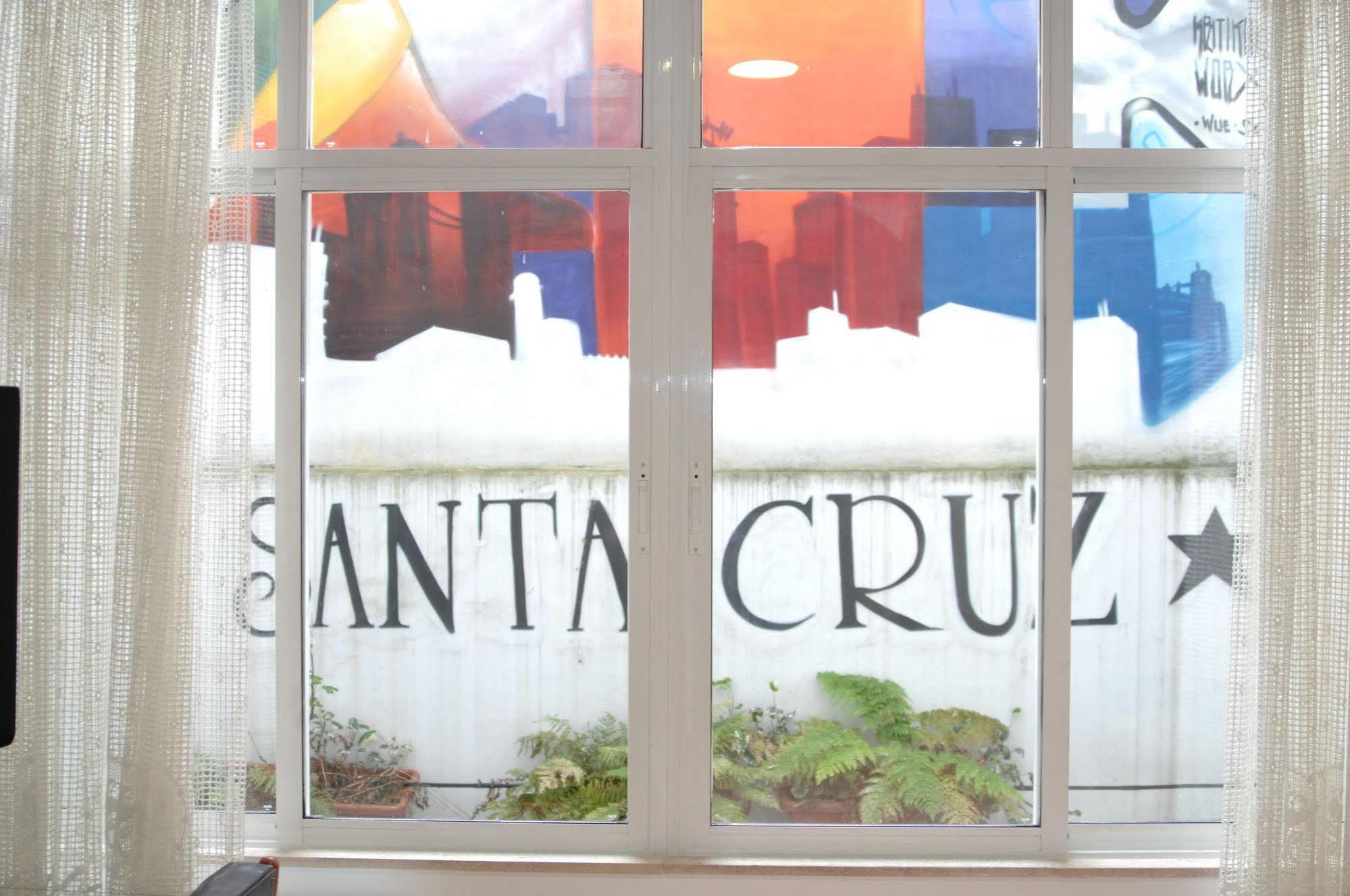 Santacruz Hotel *