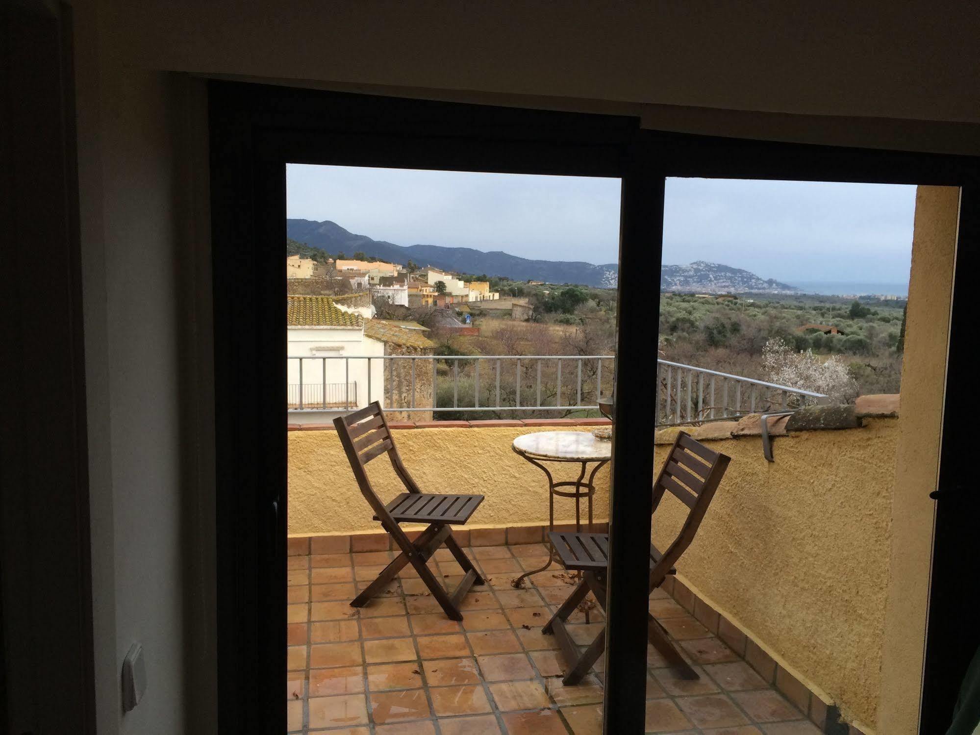 Country house El Cau De Palau Saverdera