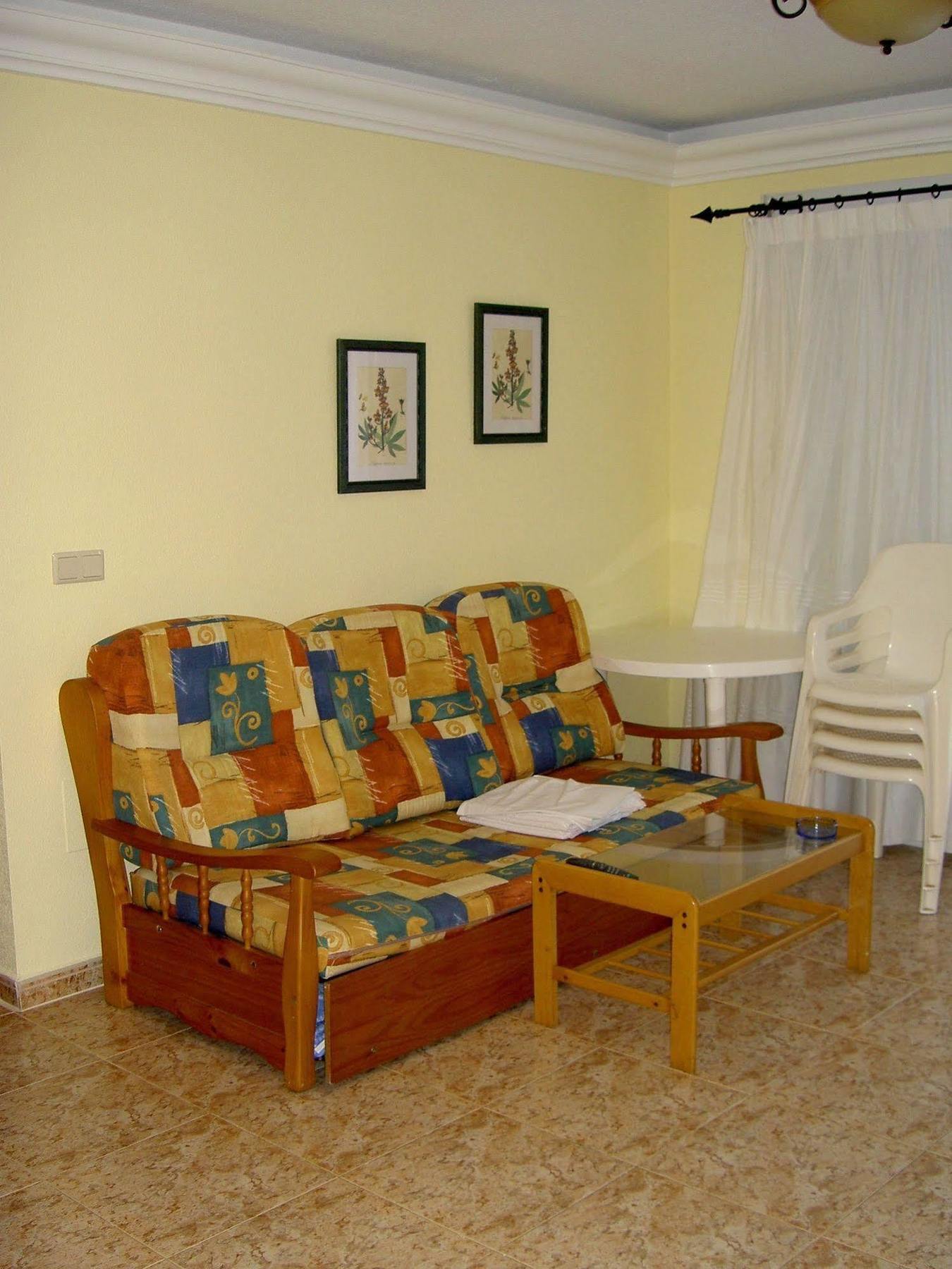 Turisticos Hawaii 4-5 *