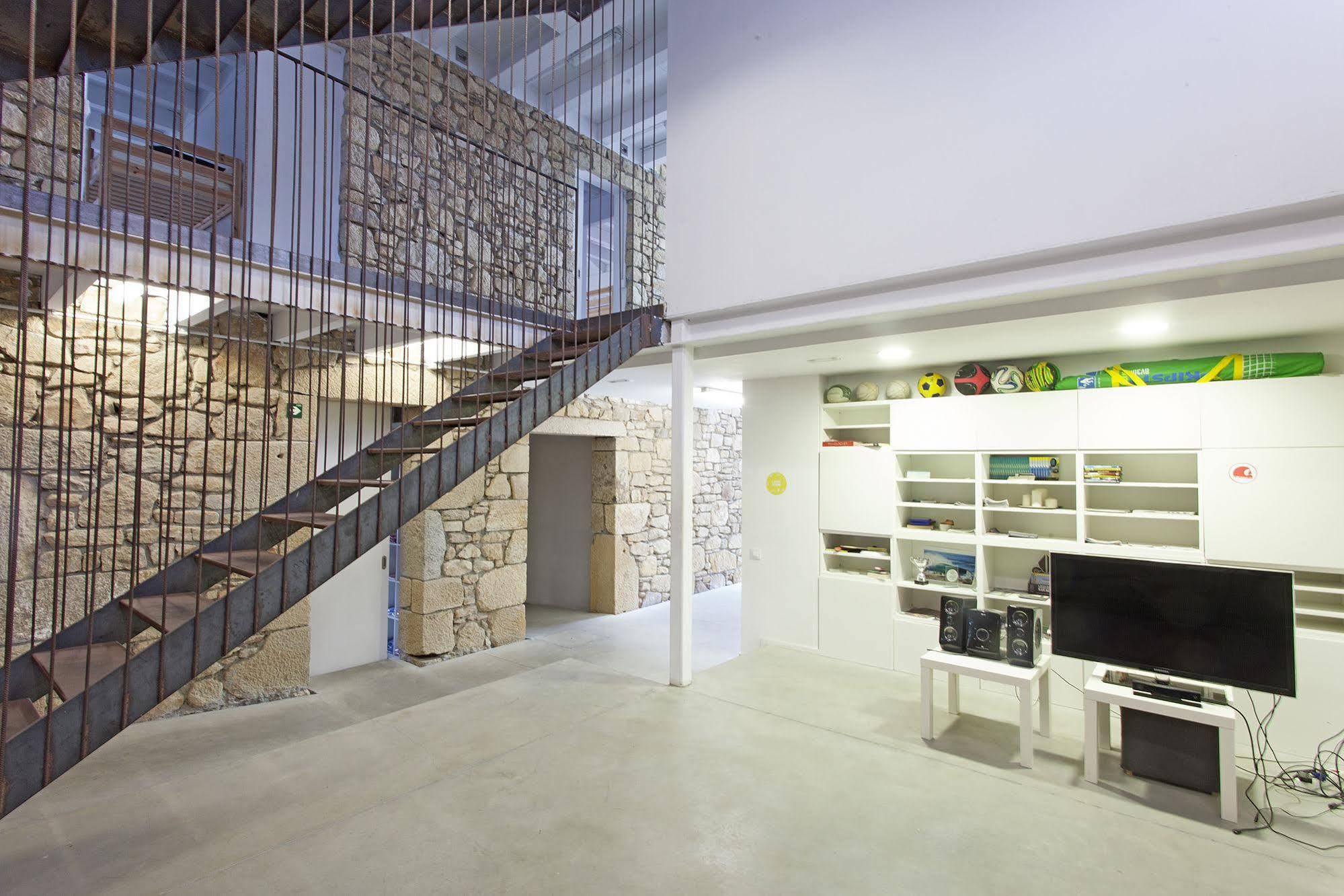Hostal The Camp Doninos *