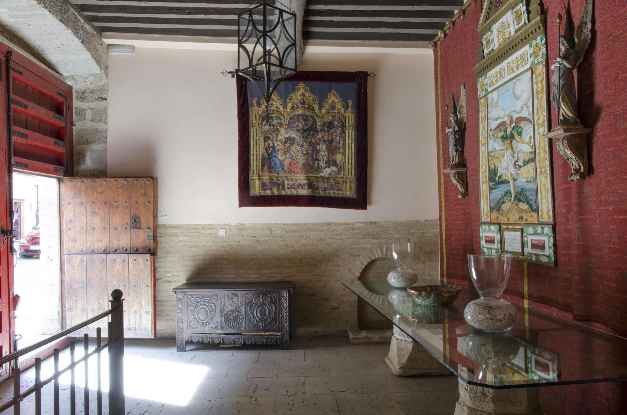 Palacio Rejadorada 3* Toro