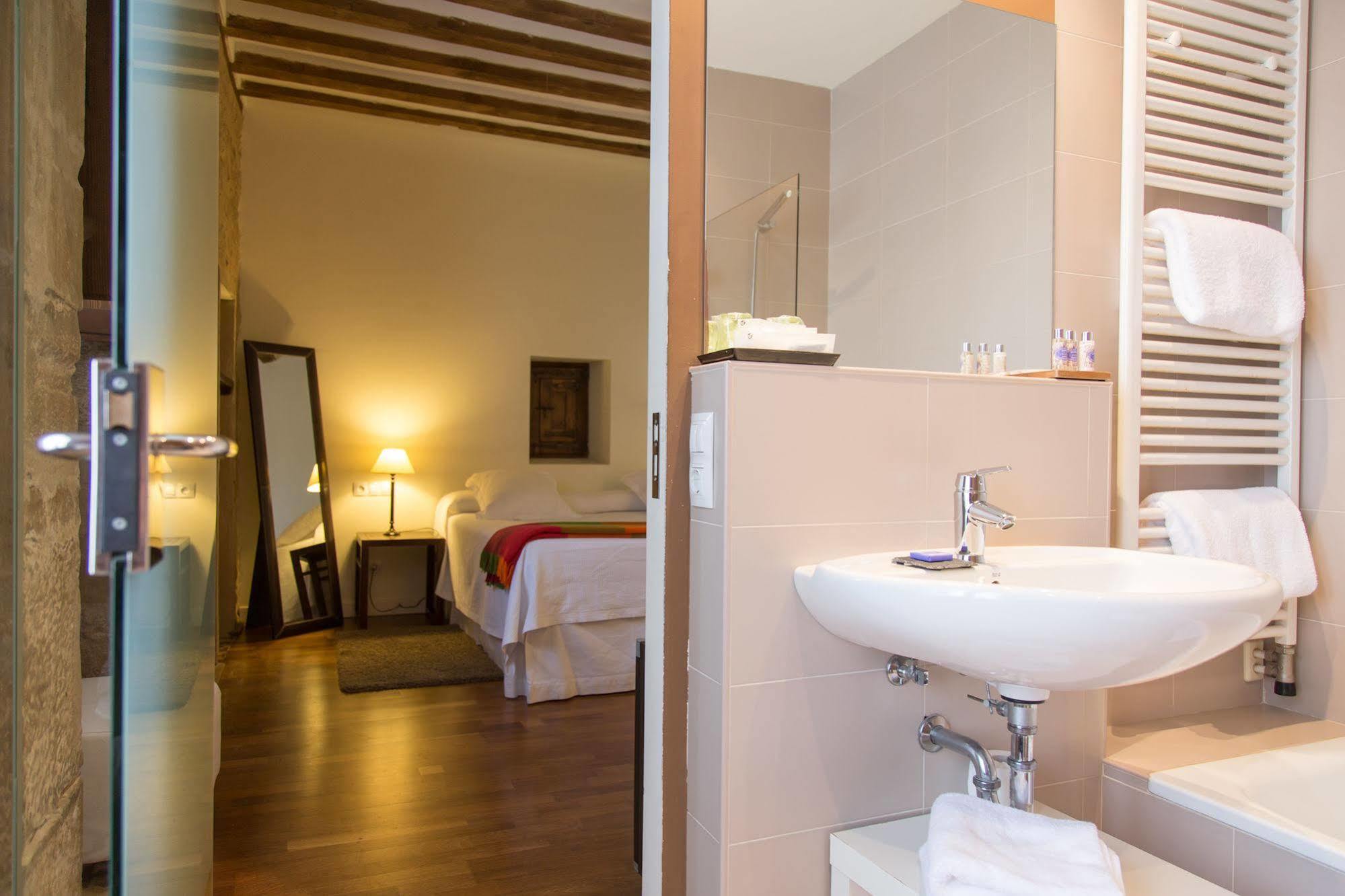 La Capellania 3*