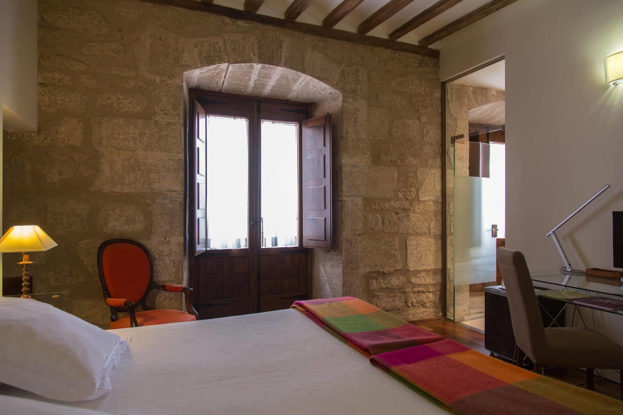 La Capellania 3*