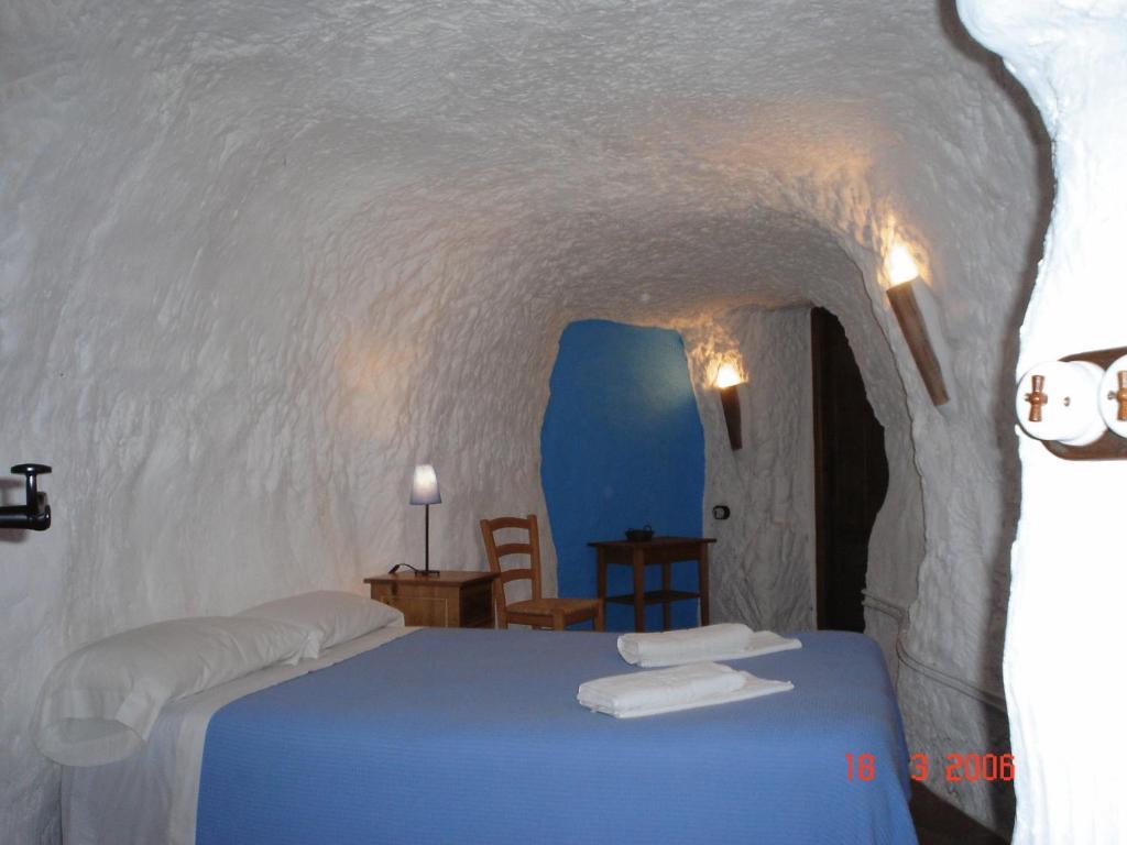 Hotel Cuevas De