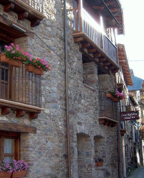 Casa Rafeleta 2*
