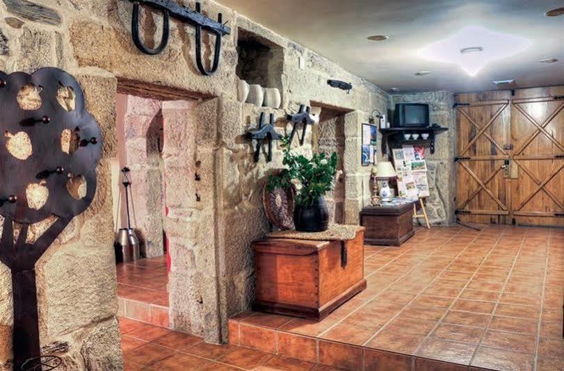 Os Areeiros Country house *