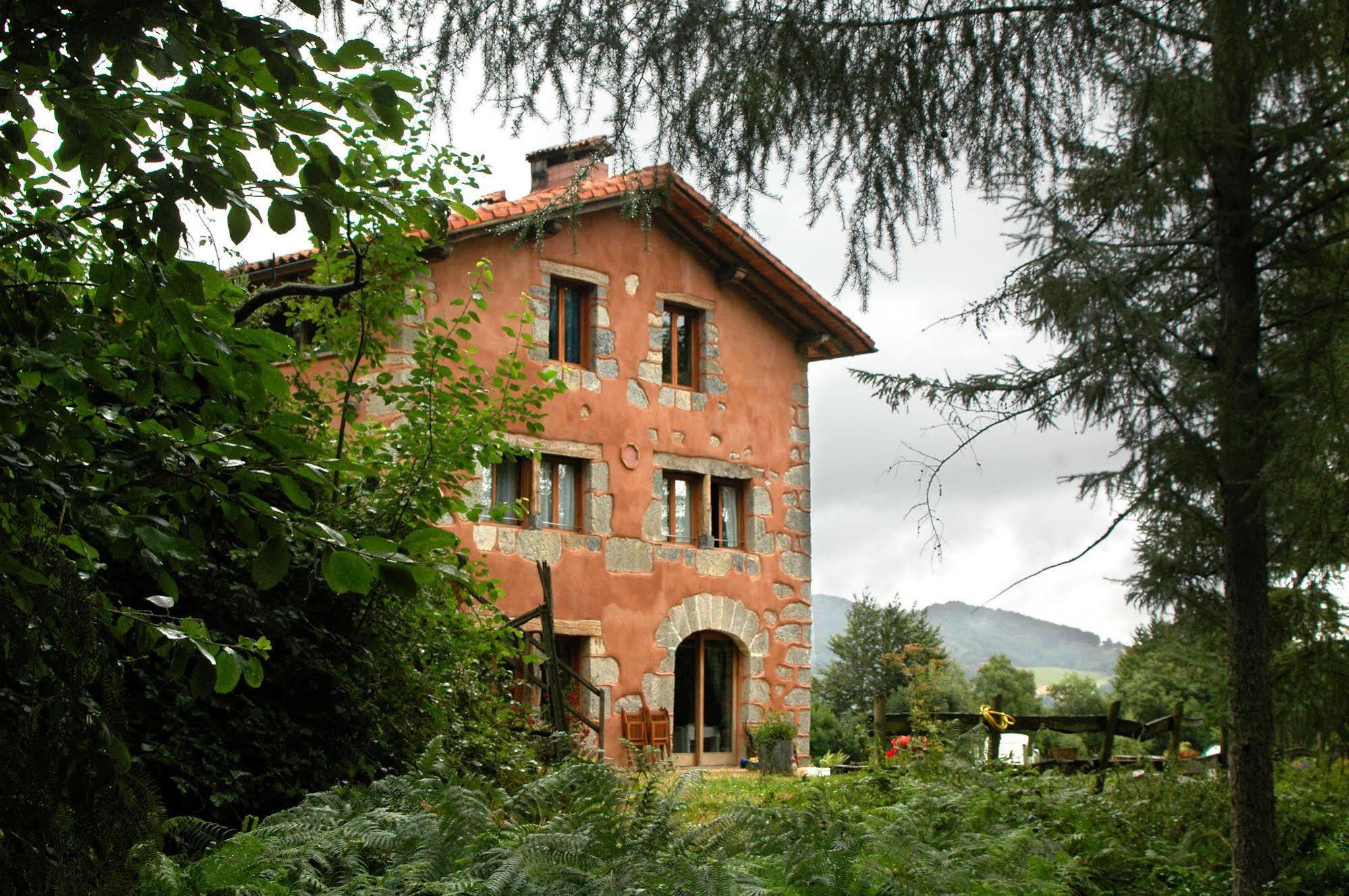Casa Rural Ecologica Kaano Etxea Bed & Breakfast 2*