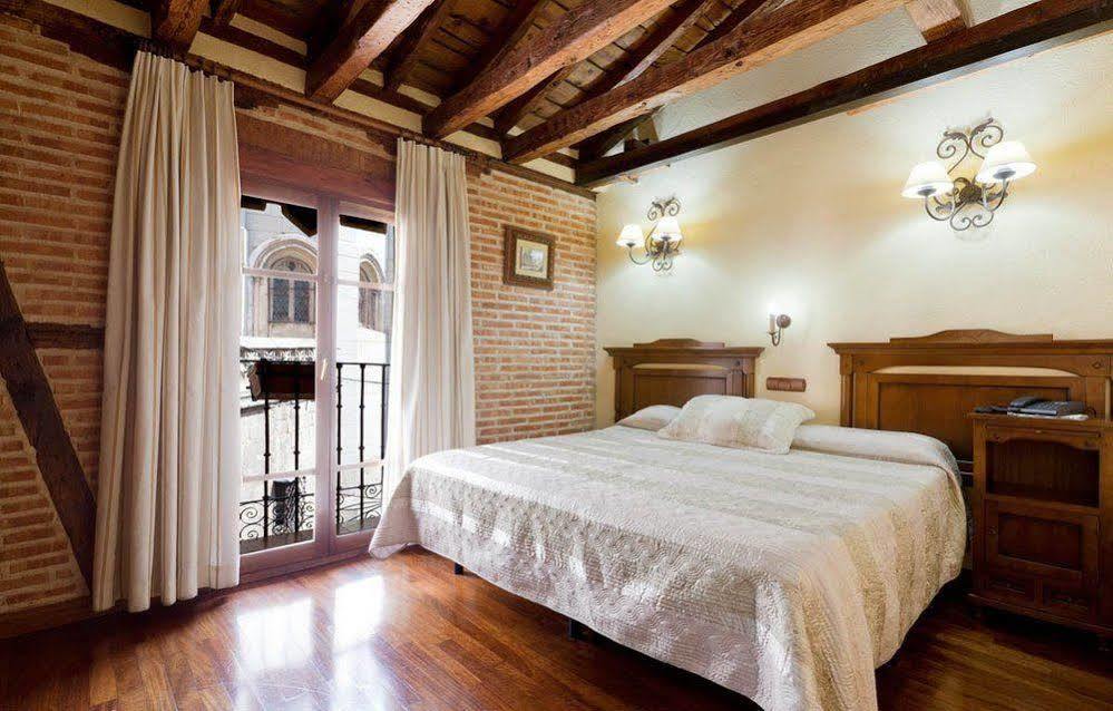 Hospederia Casa De Cisneros 2*