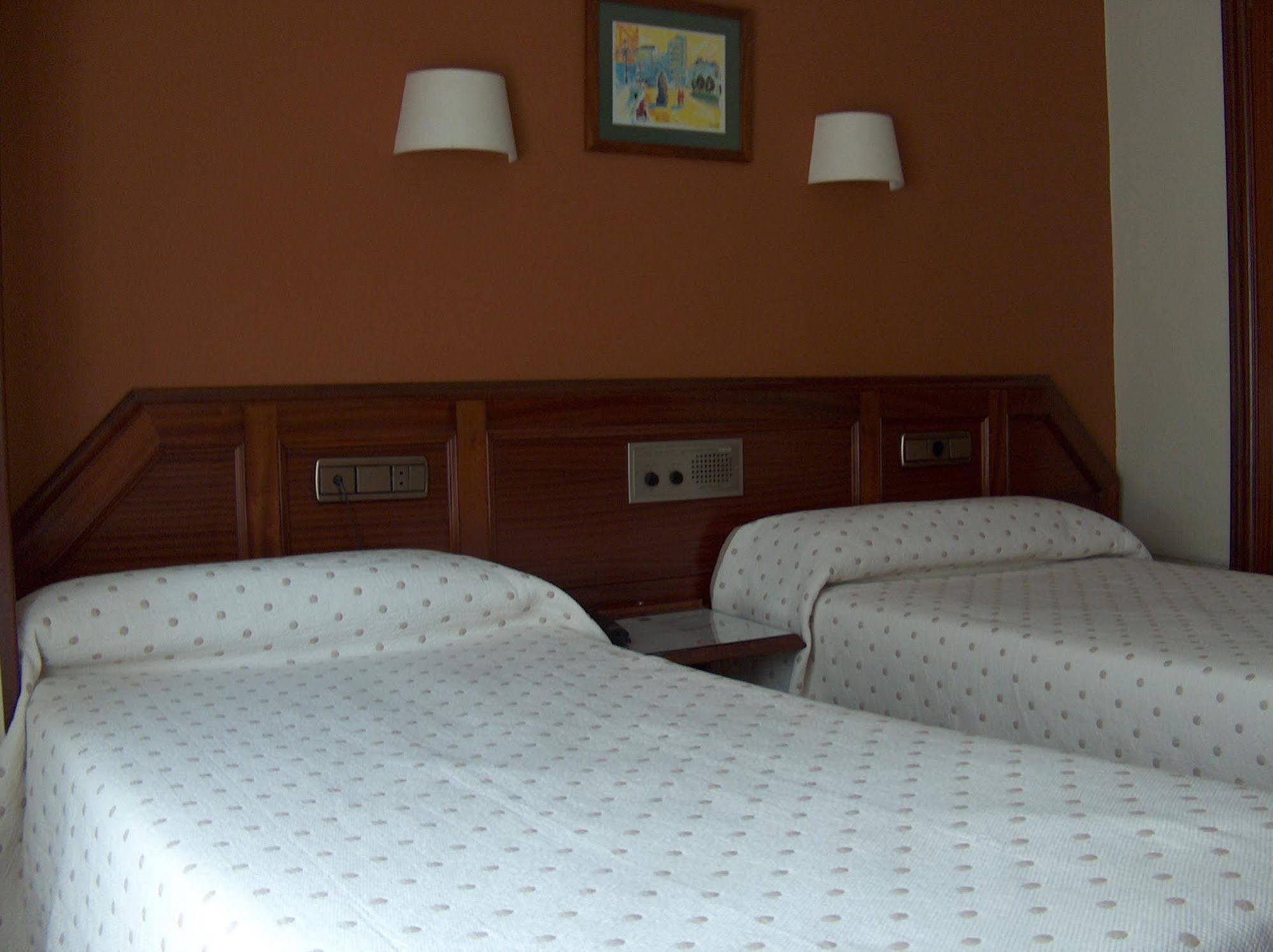 Hotel Ovetense *