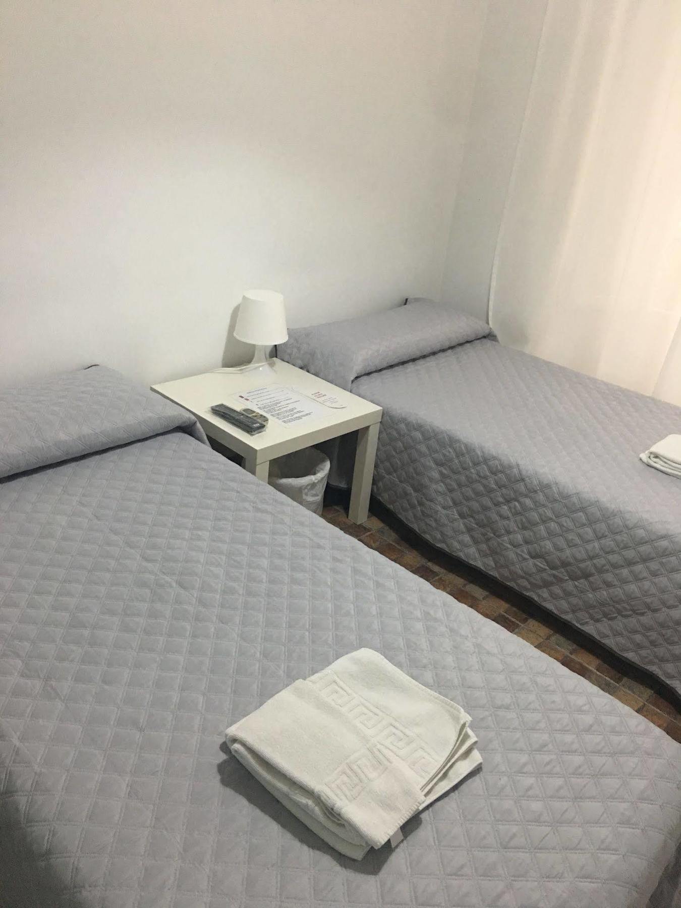 Pension La Cantarera Guest house Cadiz