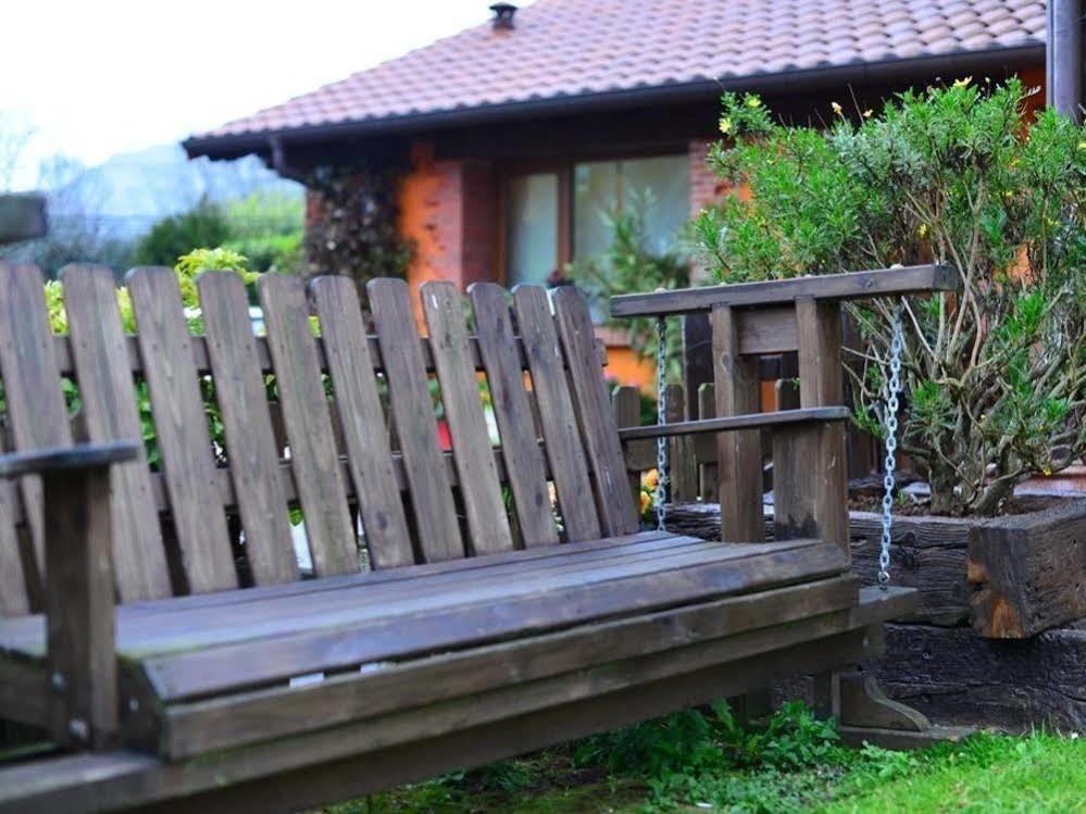 Guest house Alojamiento Bernabales