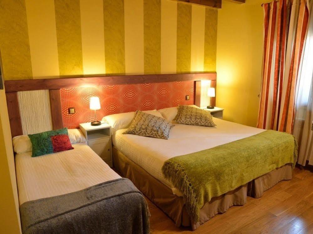 Alojamiento Bernabales Guest house