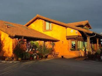 Alojamiento Bernabales Guest house 2*