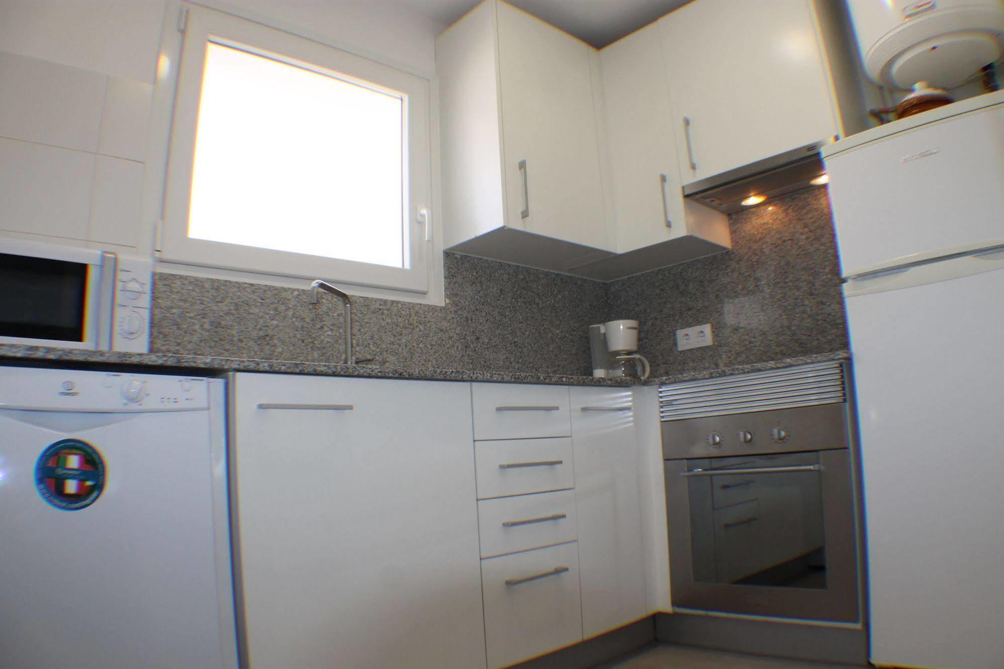 Agi Joan Badosa Apartamento Rosas