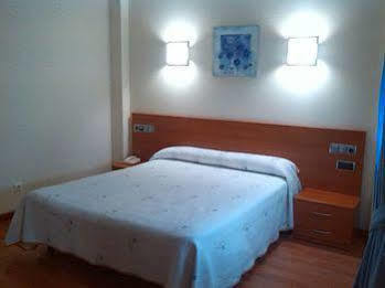 Hotel Zaravencia By Bossh Toro